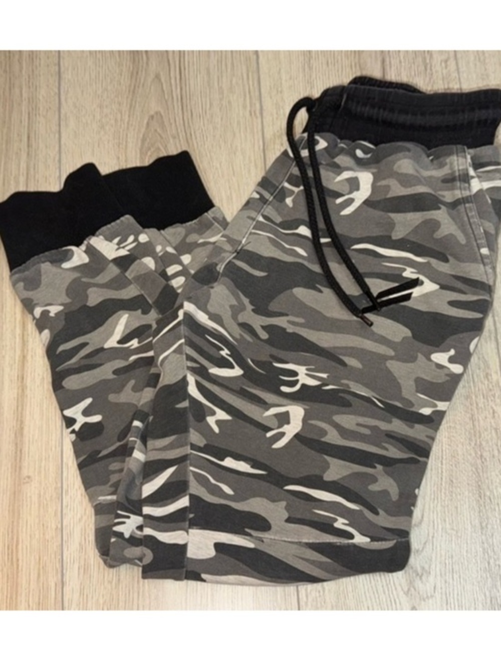 DOYOUEVEN Grey black Camo camouflage Men's Jogger Sweatpants